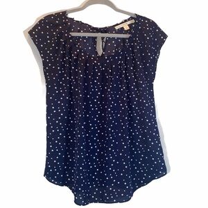 Lauren Conrad M blue polka dot short sleeve blouse